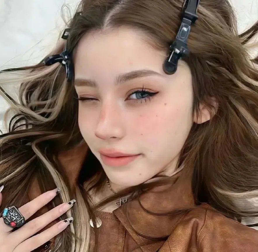 一个新足球